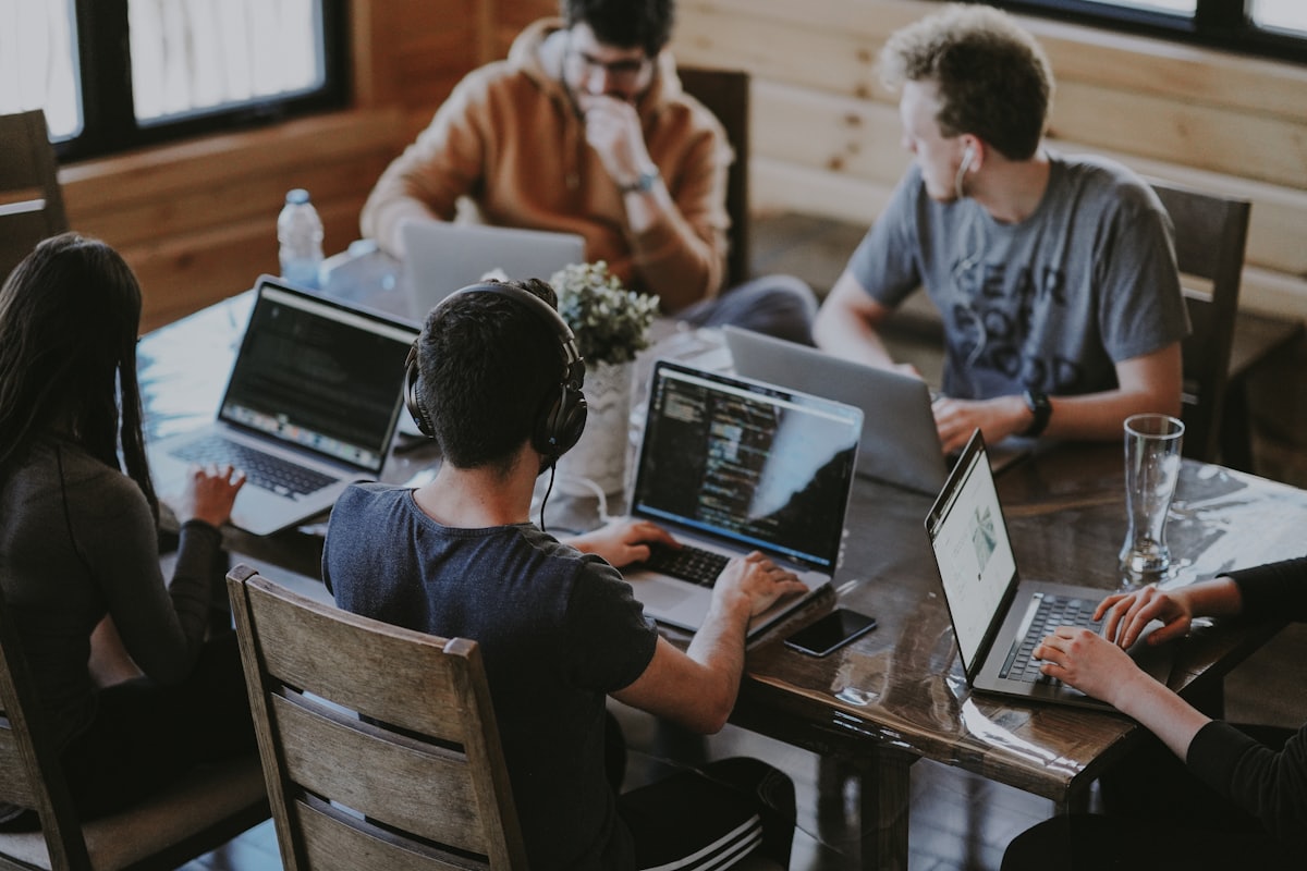 How to Hire a Virtual Assistant: A Step-by-Step Guide